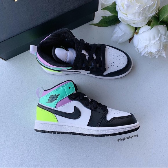 Nike Other - Nike Air Jordan 1 Mid (PS) NWT